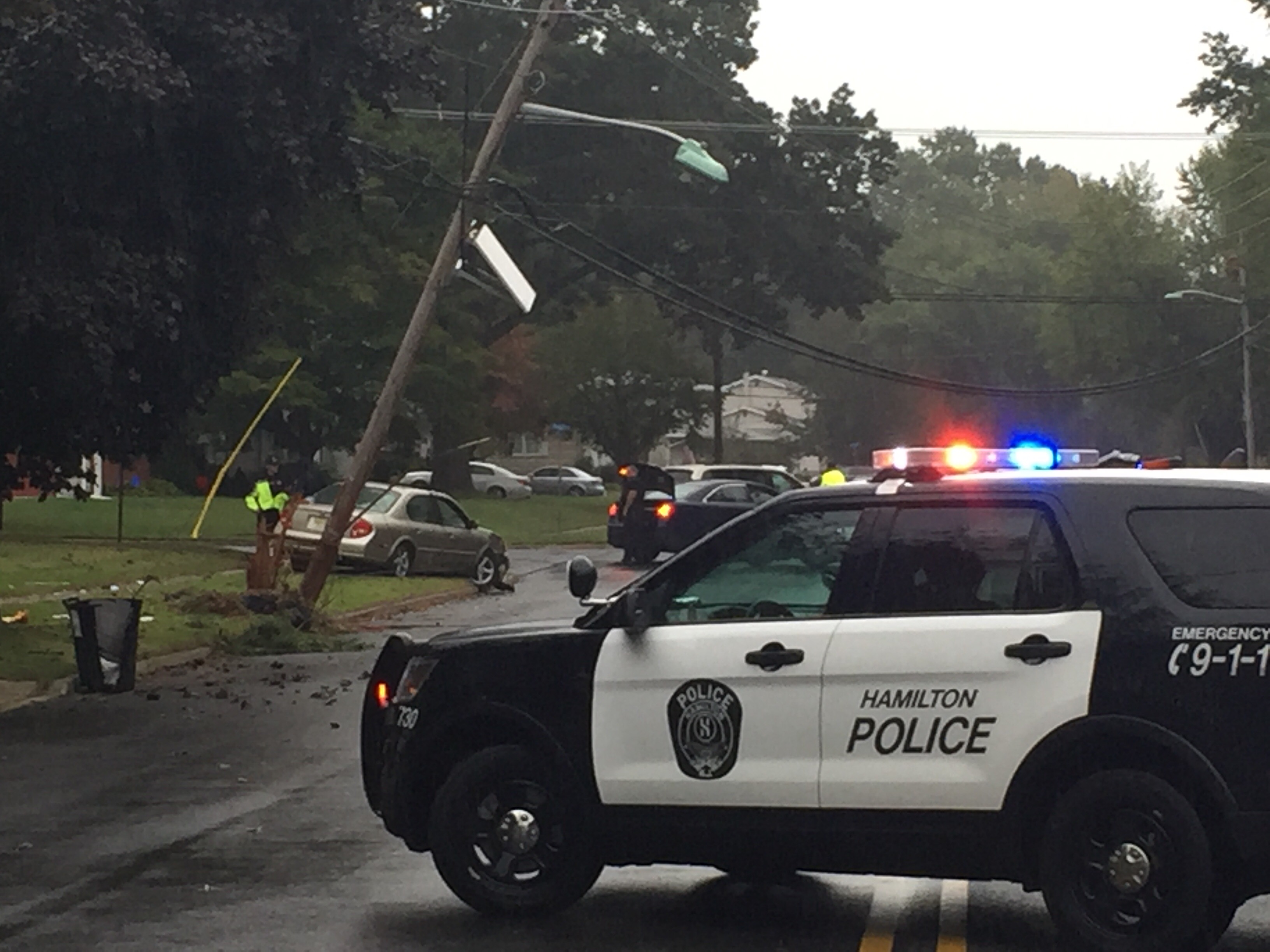 HAMILTON –   Hit and Run driver takes out utility pole 