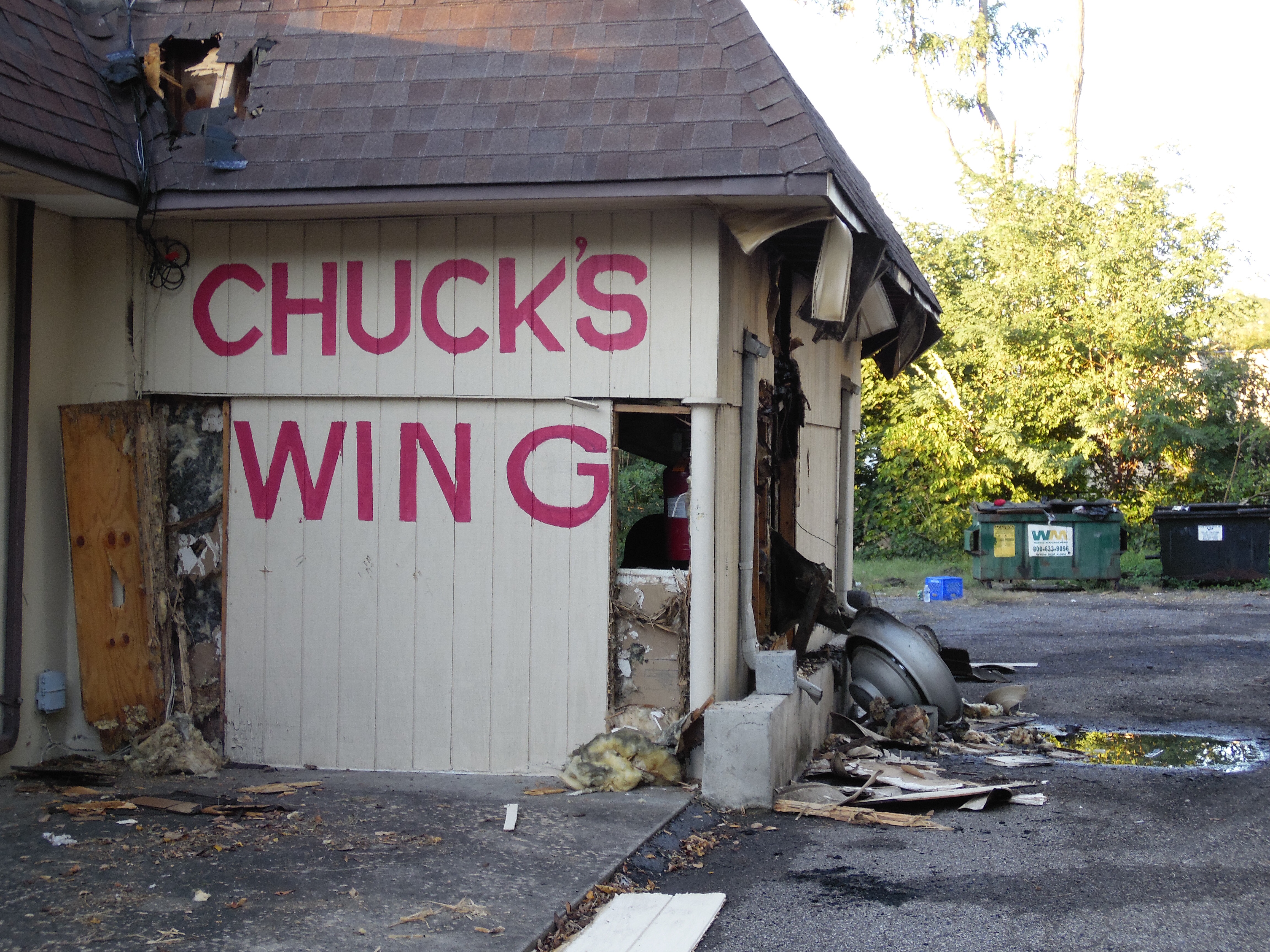 HAMILTON – Fire causes damage to Chuck’s Chicken in Yardville